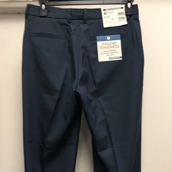 Haggar Men’s Standards Solid Gabardine Superflex Waist Flat Front Pants - Picture 6 of 8